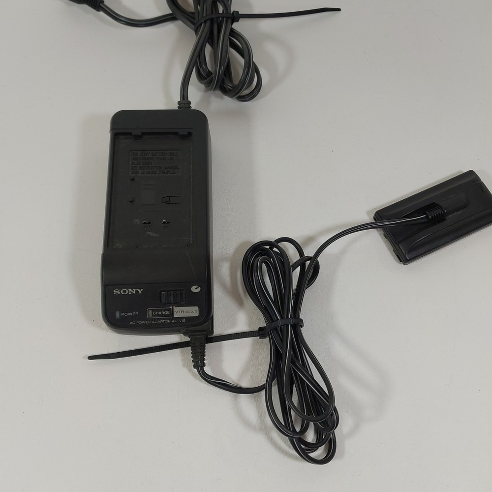 SONY AC-V15 AC Power Adapter/Battery Charger‎ for Handycam Camcorder
